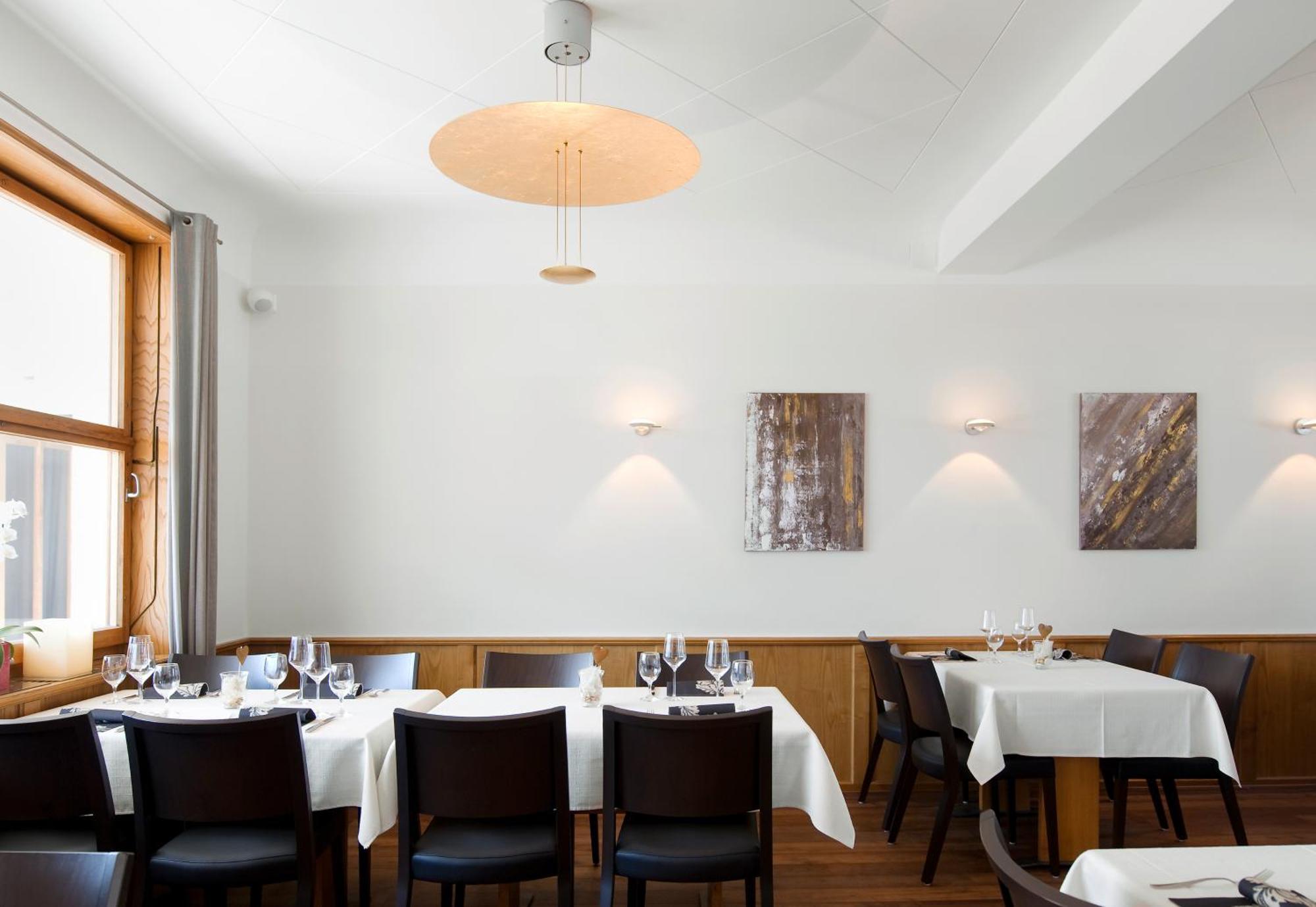 Hotel National Frutigen Luaran gambar