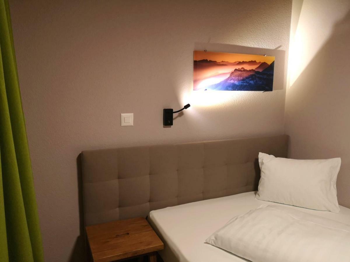 Hotel National Frutigen Luaran gambar